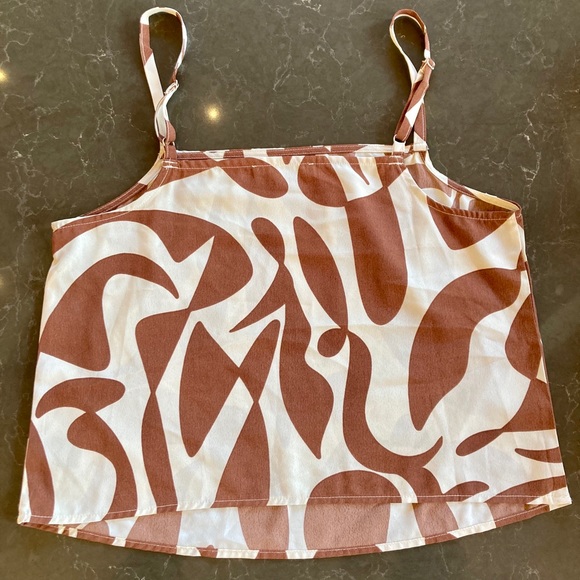 ✨Sanctuary✨ Abstract Neutral Flow Tank - Picture 5 of 5